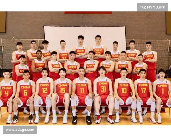 中国U篮篮板王表现:全场抢下篮板,前场篮板占!(中国篮球u14) 中国U篮篮板王表现:全场抢下篮板,前场篮板占!(中国篮球u14)